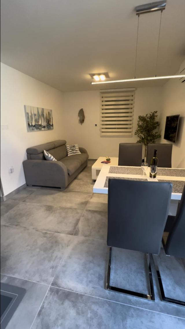 Mandy Apartman Baška Esterno foto